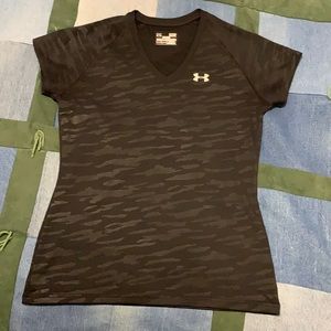 Under Armour - Small - Black- Workout Top